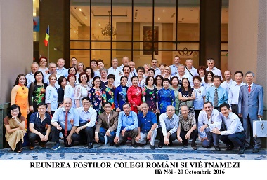 CUỘC TÁI NGỘ TRONG MƠ TRÊN ĐẤT VIỆT NAM CUỘC TÁI NGỘ TRONG MƠ TRÊN ĐẤT VIỆT NAM