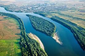 MẢNH ĐẤT LÀNH TRÊN SÔNG DANUBE