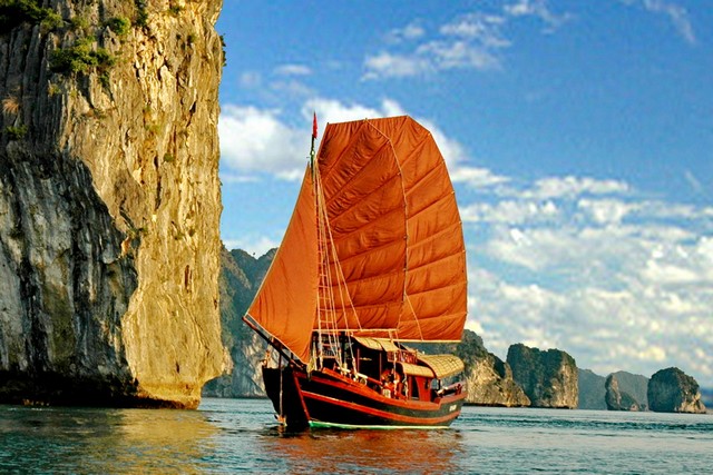 NHỮNG CÔNG TRÌNH GIAO THÔNG NGHÌN TỶ THAY ĐỔI DIỆN MẠO QUẢNG NINH NHỮNG CÔNG TRÌNH GIAO THÔNG NGHÌN TỶ THAY ĐỔI DIỆN MẠO QUẢNG NINH