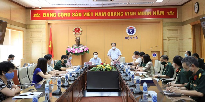 KẾT QUẢ HỌP KHẨN ĐÁNH GIÁ DỮ LIỆU THỬ NGHIỆM LÂM SÀNG VẮC XIN NANOCOVAX KẾT QUẢ HỌP KHẨN ĐÁNH GIÁ DỮ LIỆU THỬ NGHIỆM LÂM SÀNG VẮC XIN NANOCOVAX